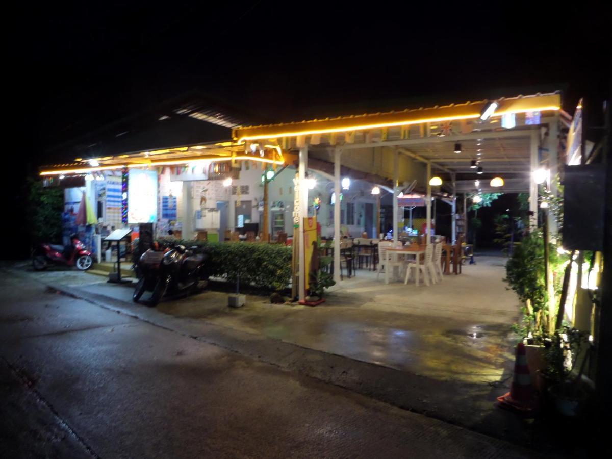 Lanta Triple Novel Hotel Ko Lanta Exterior foto