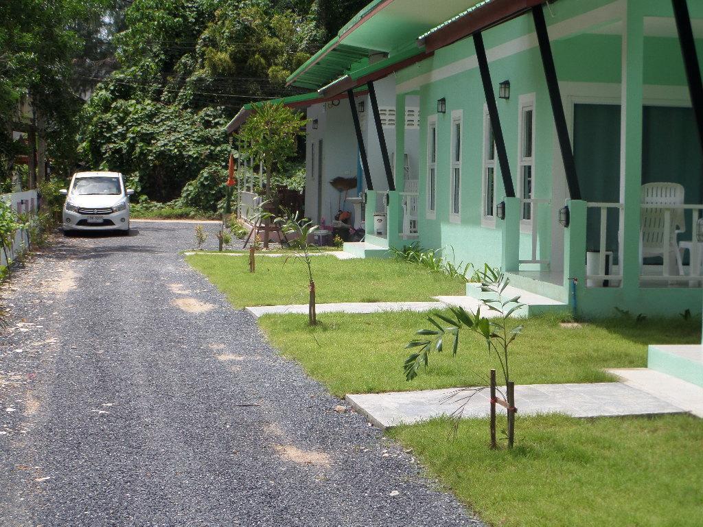 Lanta Triple Novel Hotel Ko Lanta Exterior foto