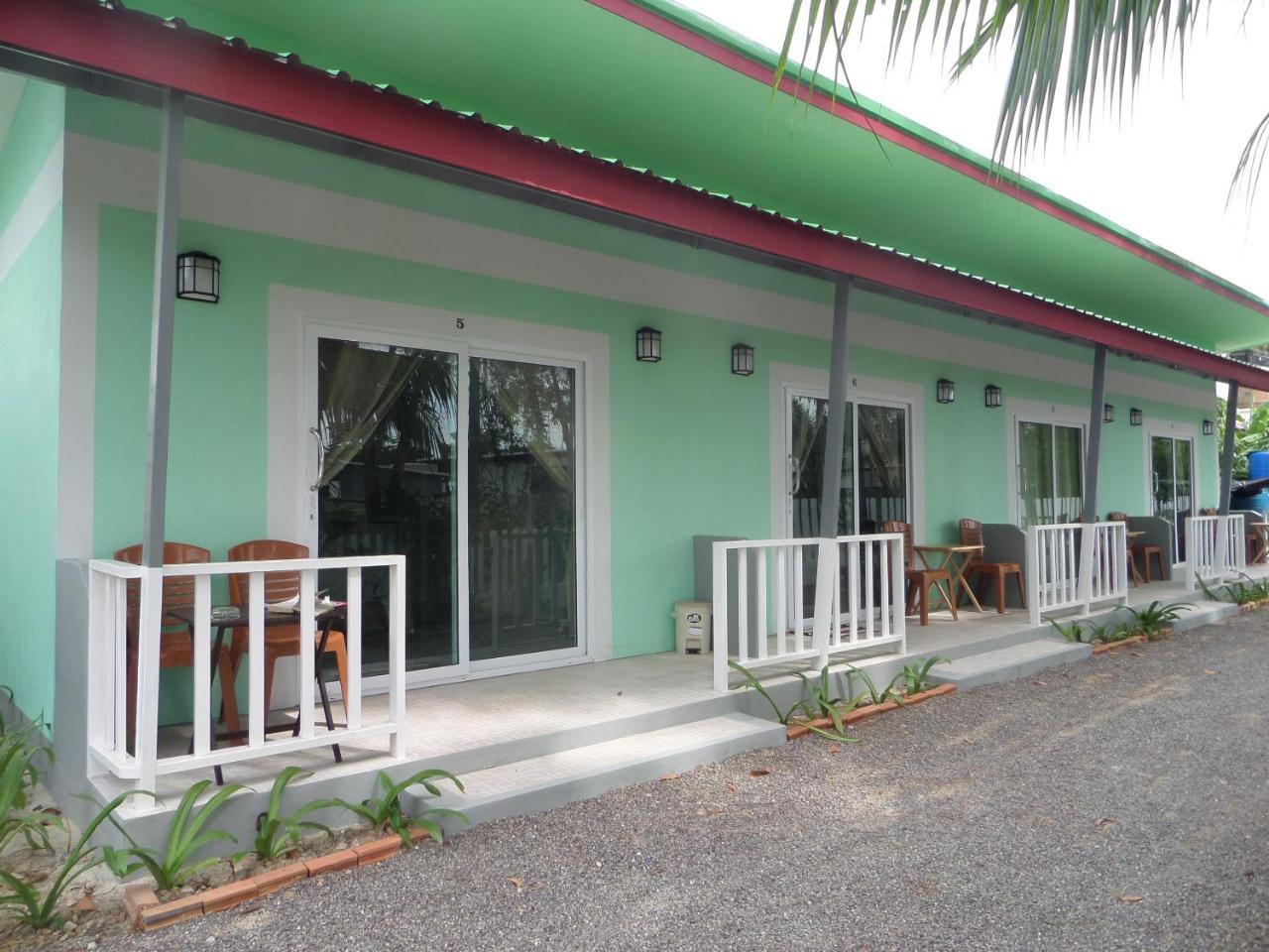 Lanta Triple Novel Hotel Ko Lanta Exterior foto